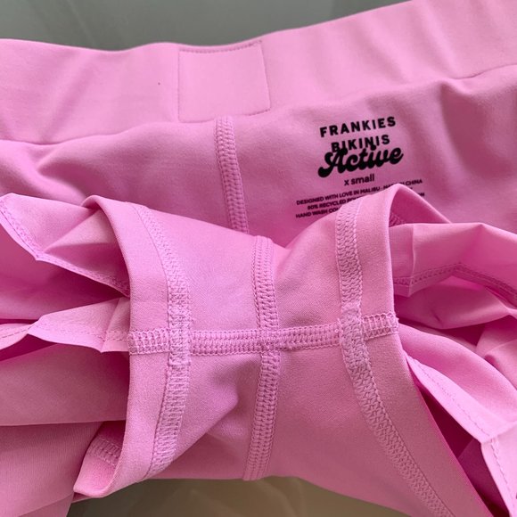 **RELISTED**BNWT FRANKIES BIKINI WINDY TENNIS MINI SKIRT PINK SZ XS - Picture 3 of 12